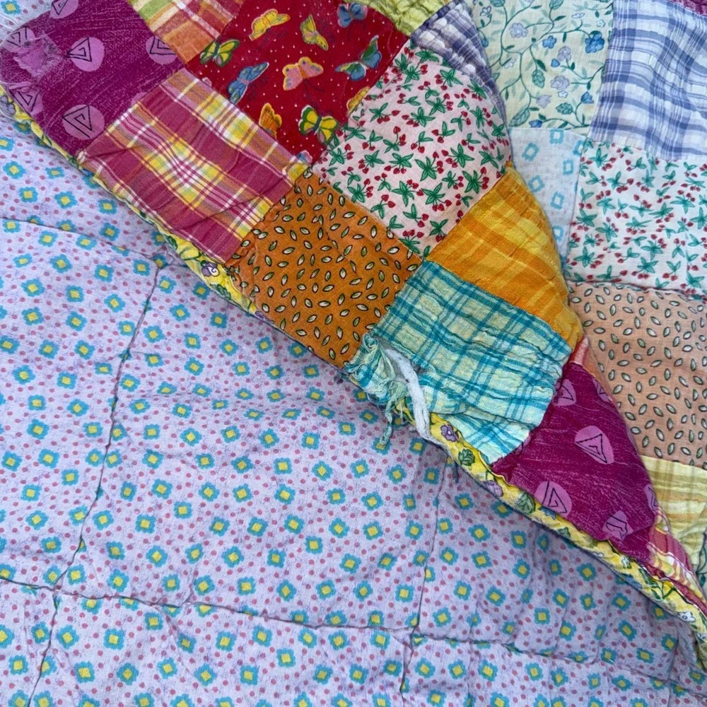 Vintage Handmade Patchwork Puff Quilt 65x76 Cottage Floral Plaid Cutter Quilt